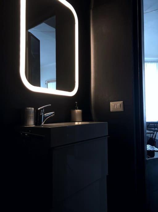 Brera Luxury Cozy Flat! Apartment มิลาน ภายนอก รูปภาพ